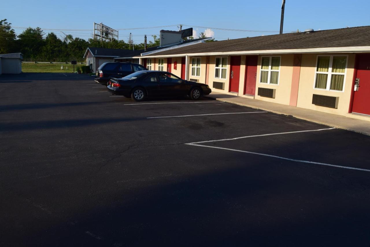 White Oaks Motel Pennsville/Carneys Point Exterior photo